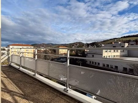 studio avec terrasse