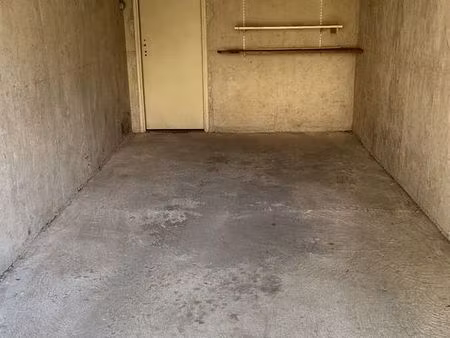 garage fermé secteur montaury