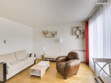 t2 meublé 43 m² avec balcon - dijon république / facultés