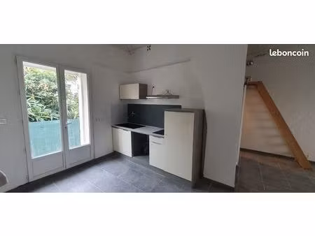 appartement 2 chambres avec balcon – 61 m² – eau compris
