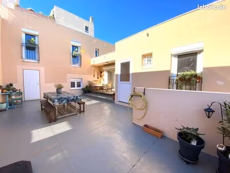 appartement type 5 avec terrasse 44m²