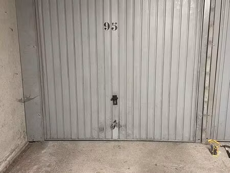 box fermé quai arloing