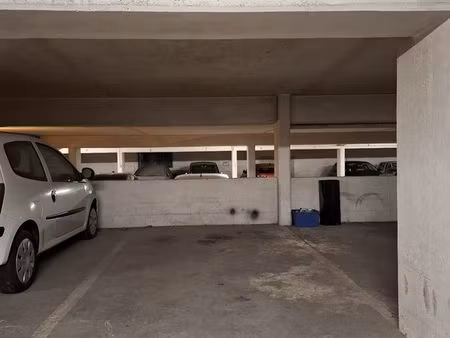 place de parking 12m2 - gare vanves malakoff