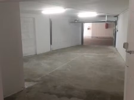 115m2_garage  parking  entrepôt  stockage