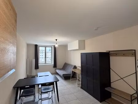 studio meublé rénové quai perrière