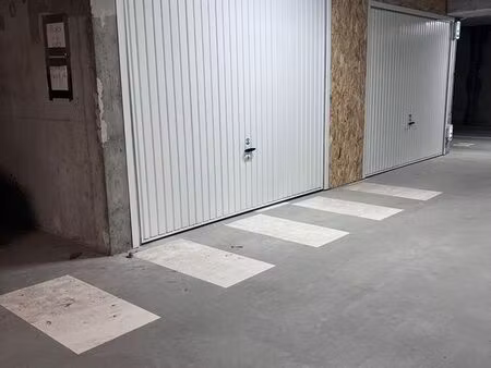 location garage lachapelle sur erdre