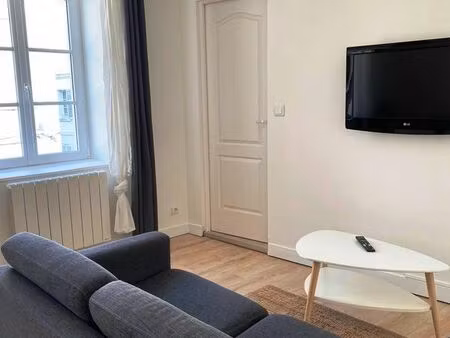 charmant 2 pièces hyper centre la rochelle