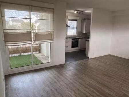 vente appartement 3 pièces à lanester (56600) : à vendre 3 pièces / 63m² lanester