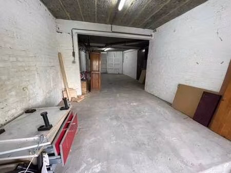 garage double au centre de mons