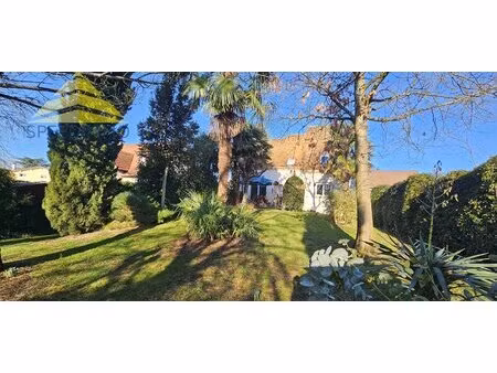 maison spacieuse à boussy-saint-antoine