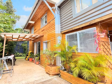 maison f5 a bois de nefles saint-paul au coeur d'un secteur