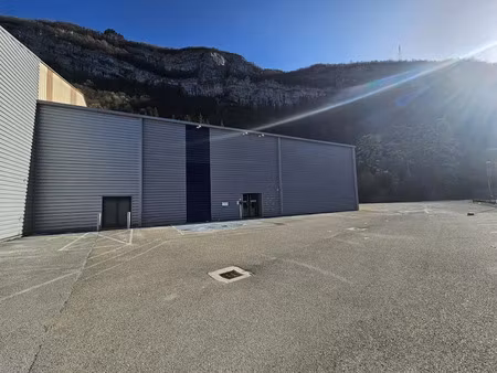 vente locaux professionnels 2 pièces 651 m² à saint claude (39200)  350 000 €