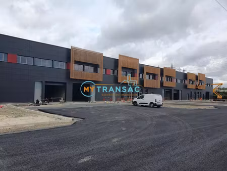 location local industriel 1066 m² à créteil (94000)