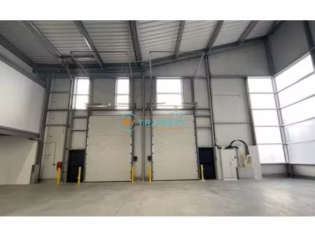 location local industriel 1826 m² à limeil-brévannes (94450)