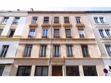 appartement 33.09 m² t-0 à vendre  210 000 €