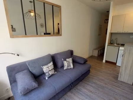 nice - musiciens - studio avec coin nuit- meuble