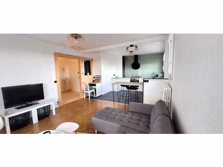 location meublée appartement 2 pièces 53 m² à saint-brieuc (22000)  680 €