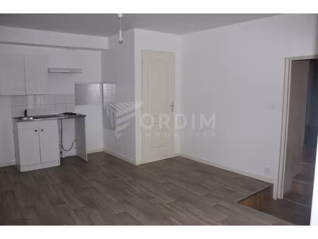 location appartement 2 pièces 35.86 m² à chichée (89800)  340 €