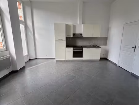 location appartement 3 pièces 55.38 m² à bégard (22140)  600 €
