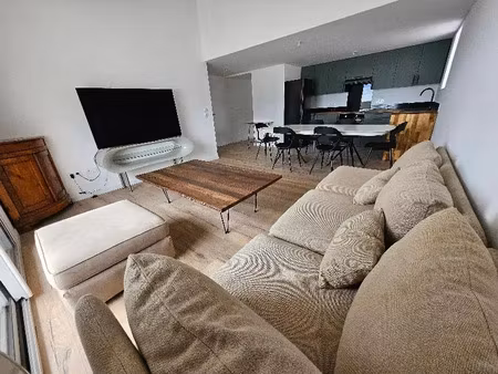 location appartement 1 pièce à cenon (33150)  620 €