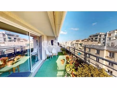 vente appartement 5 pièces de 114m² - 13006 marseille