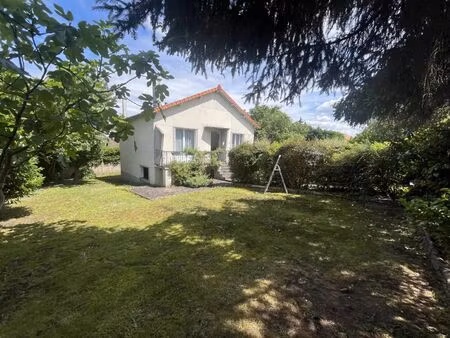 !! argenteuil belle vue - maison spacieuse et calme  652 m² de terrain  idéale pour une vi