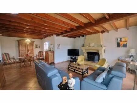 maison au calme porche des commerces