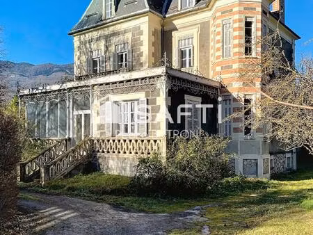 maison de maître dit