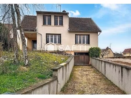 dans un quartier calme  maison de 100m² - 4 chambres