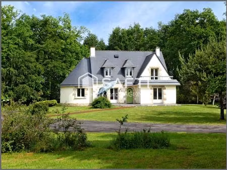 maison familiale avec 1 25 ha de nature