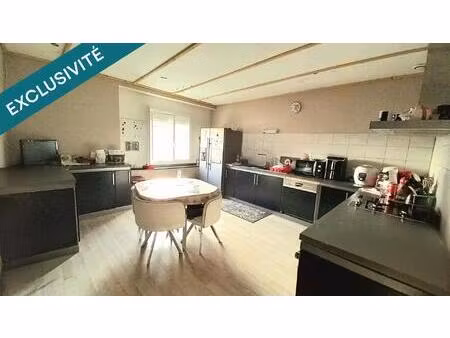 maison familiale avec jardin et garage