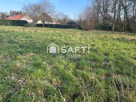 terrain constructible de 1368m2
