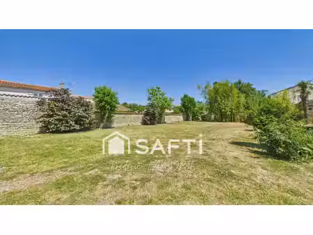 500m2 viabilisé en centre-bourg de sainte-soulle