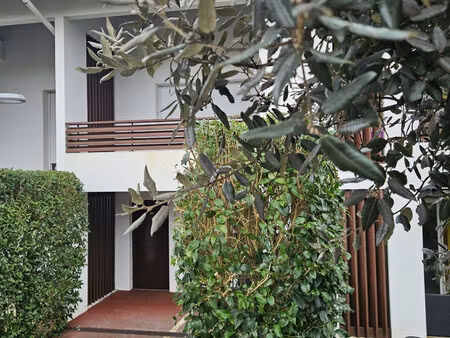 appartement t3 partiellement meuble