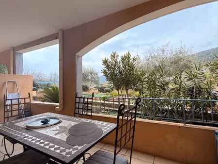 vente appartement 2 pièces 48 m² la roquebrussanne (83136)