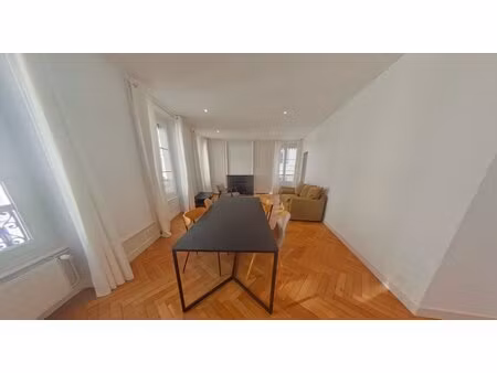 appartement 2 pieces meuble // lyon 2eme