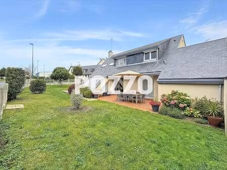 vente maison à granville (50400) : à vendre / 121m² granville