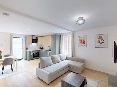 location meublée appartement 3 pièces 60 m² à villefranche-sur-saone (69400)  796 €
