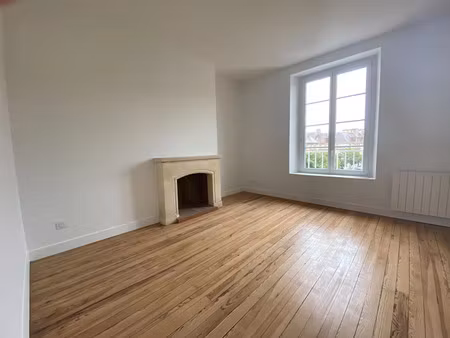 location appartement 4 pièces 72.71 m² à falaise (14700)  730 €
