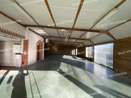 a louer - local d'activites - bruz - 350 m²