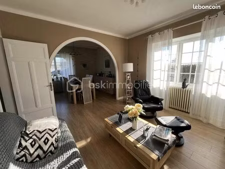 maison 8 pièces 167 m²