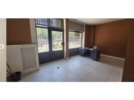 murs fonds et double vitrine -sakakini vallier 48.51m²