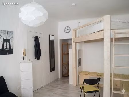 studio de 26 m² avec belle hauteur sous plafond – centre historique  rue calme