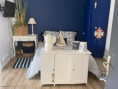 location studio meublé