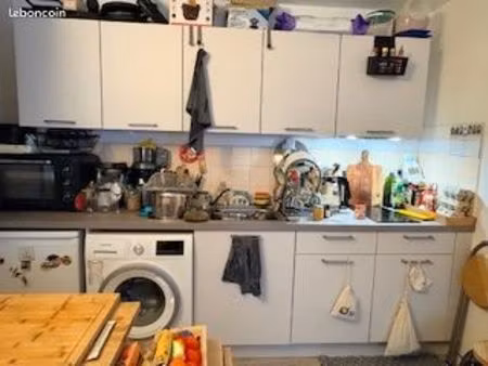 t1 bis en rez jardin avec parking - st cyprien - arènes