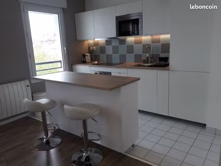 t2 meublé de 46 8 m² calme dans petite résidence (rue marcheteau)