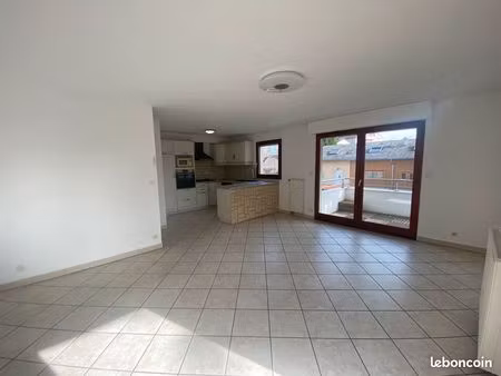 la ravoire t3 lumineux 69 m² – terrasse