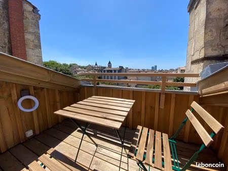 studio avec toit terrasse plein centre bordeaux