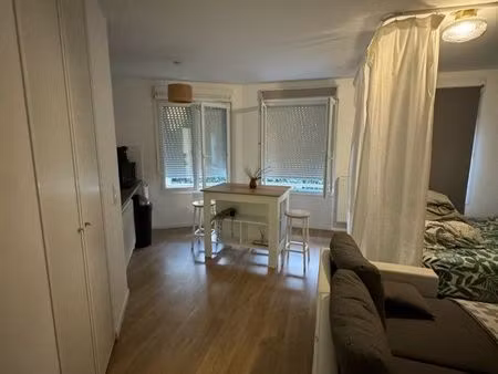 studio hôtel aux porte de paris