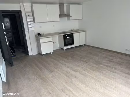 appartement t2 centre ussel 45m2